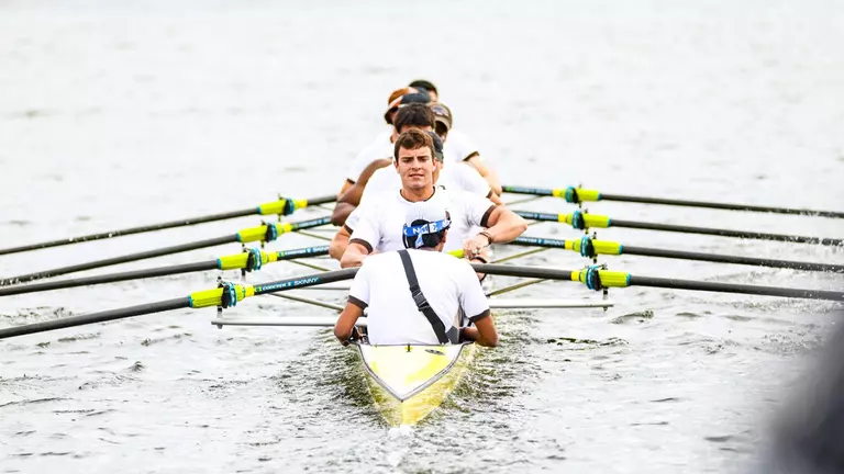 No. 7 Men's Crew Edged by No. 10 Northeastern for Dreissigacker Cup