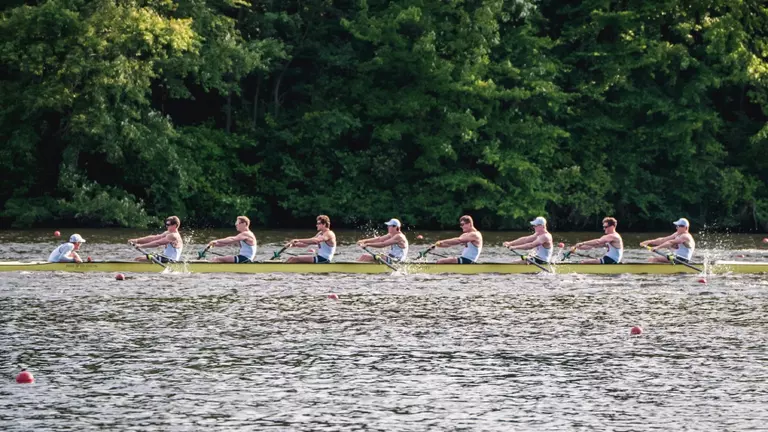 15 From Men's Crew Named Empacher-IRCA Scholar Athletes