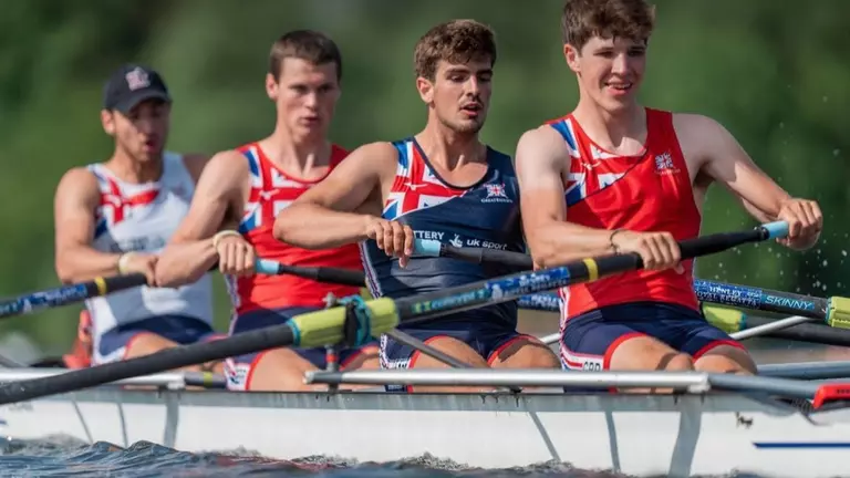 Men's Crew Wraps up Racing at Henley