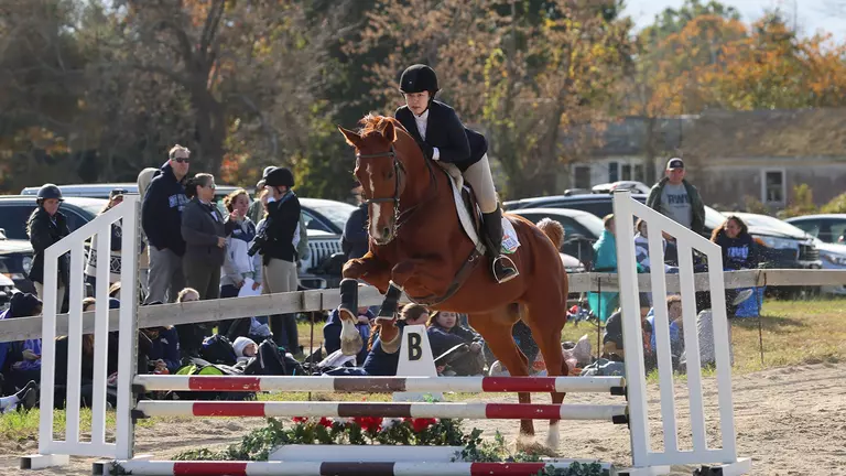 Equestrian Earns Two Individual Wins at Home Show