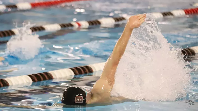 Men's Swimming & Diving Takes Down Penn and Bryant