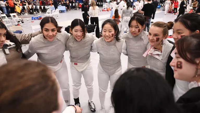 Women's Fencing Places 12 on USFCA All-Academic Team