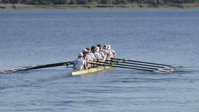 Men's Crew Closes Out Weekend at IRA Sarasota Invitational