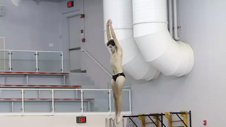 Bears Wrap Up First Day of Competition at NCAA Championships