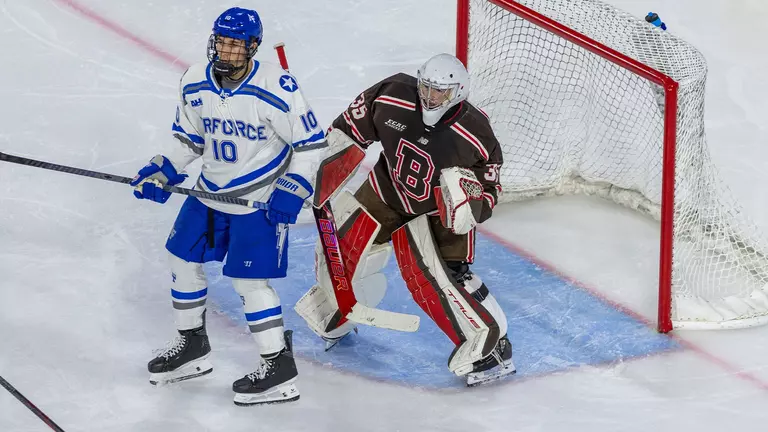 Men's Hockey Falls in Season-Opener at Air Force