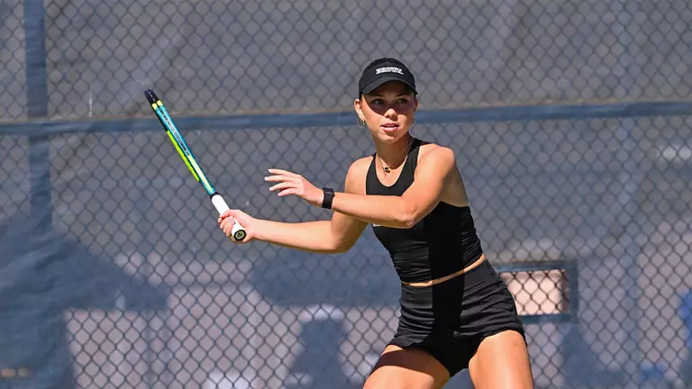 Women's Tennis Record Five Wins on their First Day of the Harvard Quad Team Event