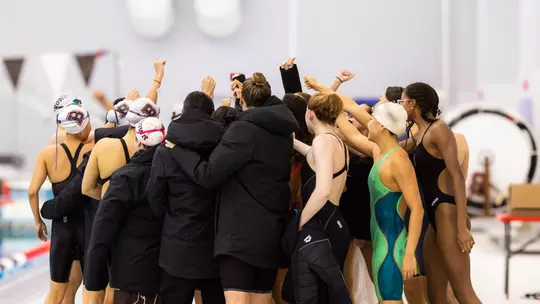 Women's Swimming & Diving Huddle