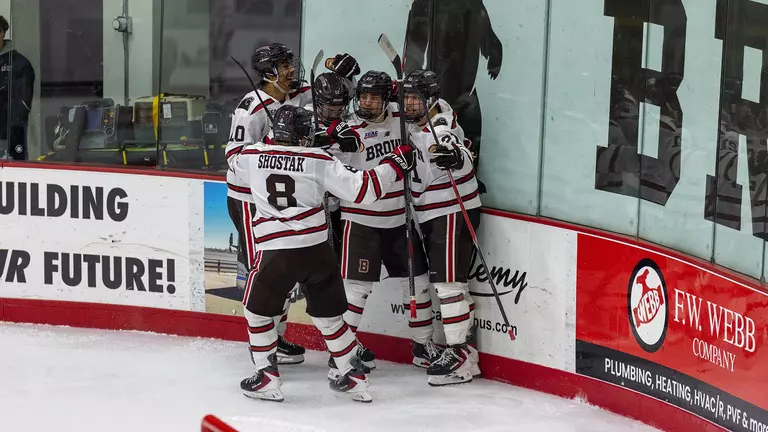 Men's Hockey Grinds Out 4-2 Home Win Over Yale