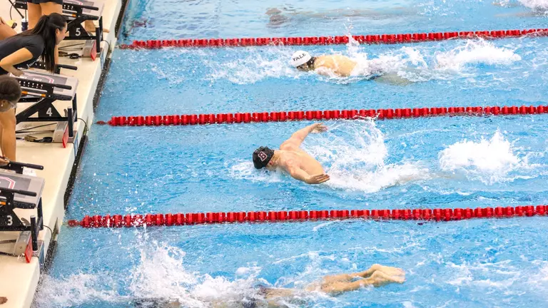 O’Connor Sets Program Record in the 500 Freestyle, Men’s Swimming and Diving Leads After Day One of Bucknell Invitational