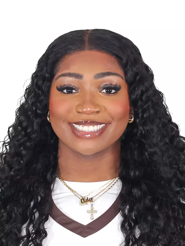 Ana Anamekwe 2025-26 Headshot