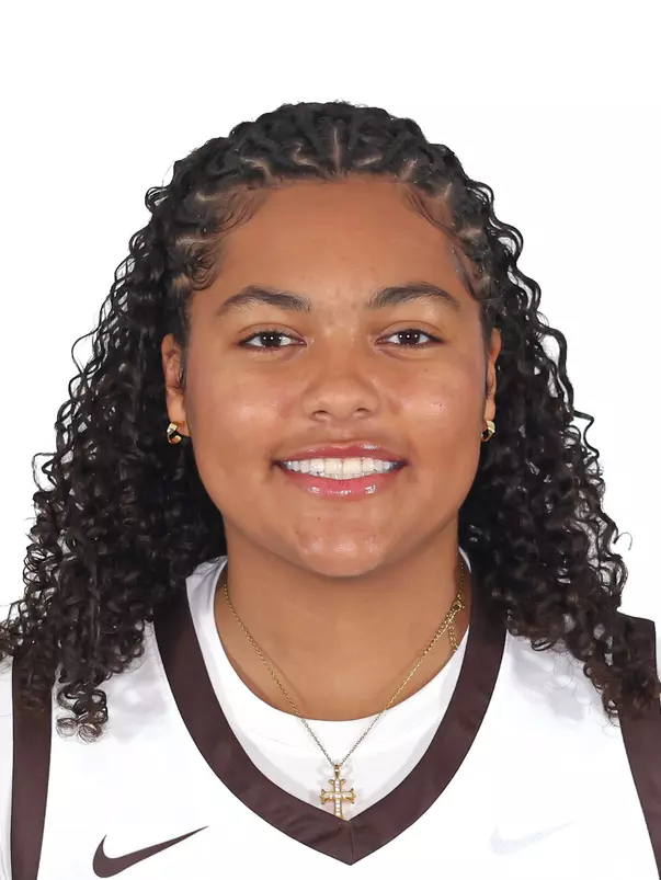 Isabella Wesley 2025-26 Headshot