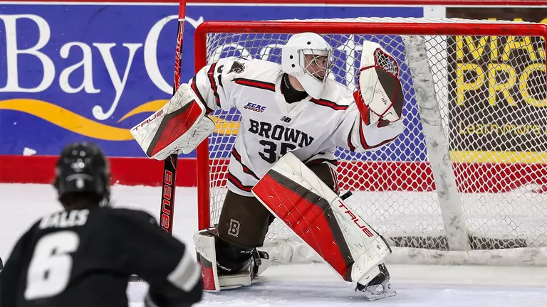 Men's Hockey Falls in Mayor's Cup Clash with No. 16 Providence College