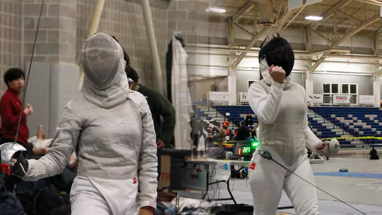 Tuesday's 10: Anika Sinha and Neve O'Neil, Women's Fencing