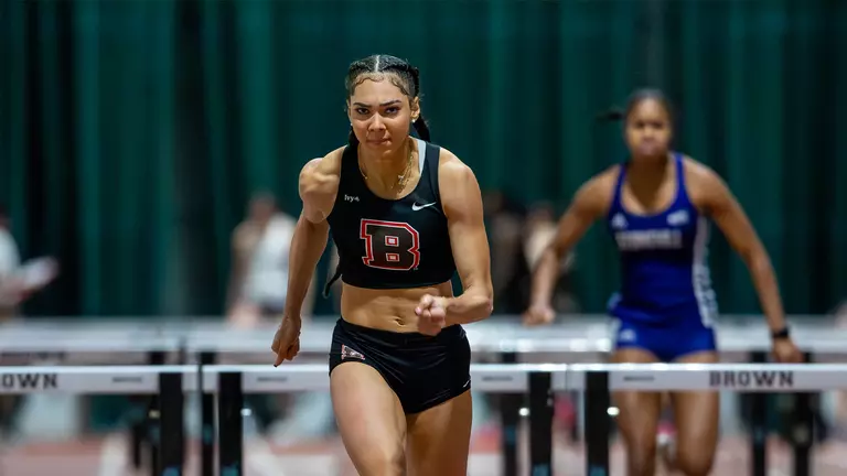 Elle Riley Breaks School Record as Brown Competes at Bob Davidson Team Challenge
