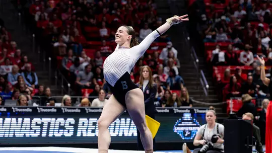 Maya Davis at Regionals