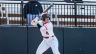 Softball Sweeps Harvard in Saturday Doubleheader
