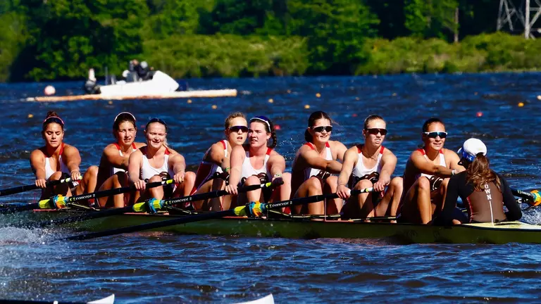 No. 8 Women's Crew Takes Sixth Place in Grand Final at 2025 NCAA Championship