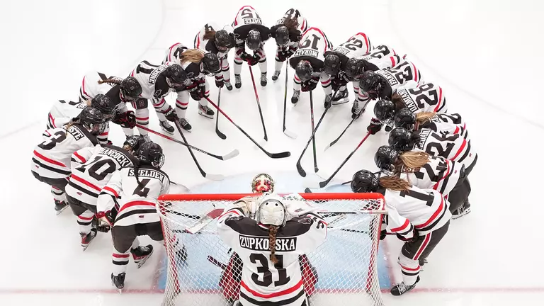 Women's Ice Hockey has 23 Named to ECAC All-Academic Team