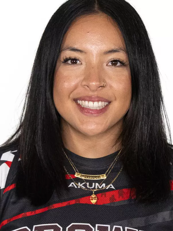 Makayla Atoigue Headshot