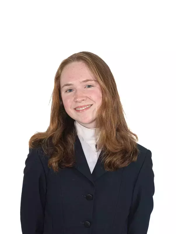 Abigail Grove Head Shot