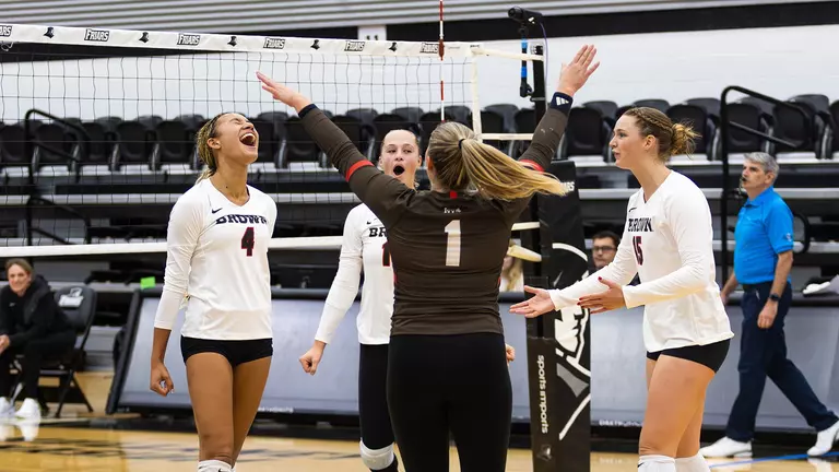 Volleyball Takes Down UCF in Four Sets