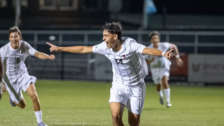 Men’s Soccer Secures Ivy-Opening Win, 2-1 Over Dartmouth