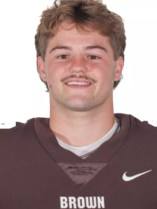 Isabelle-Headshot-2025