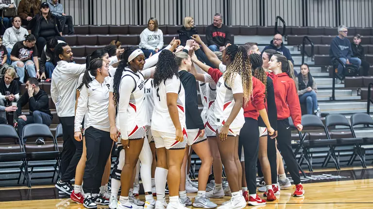 Women’s Basketball Set to Open Ivy League Play on Monday Evening at Yale