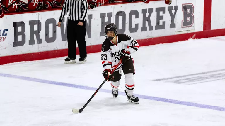 Women's Hockey Heads to Harvard and Dartmouth For ECAC Weekend