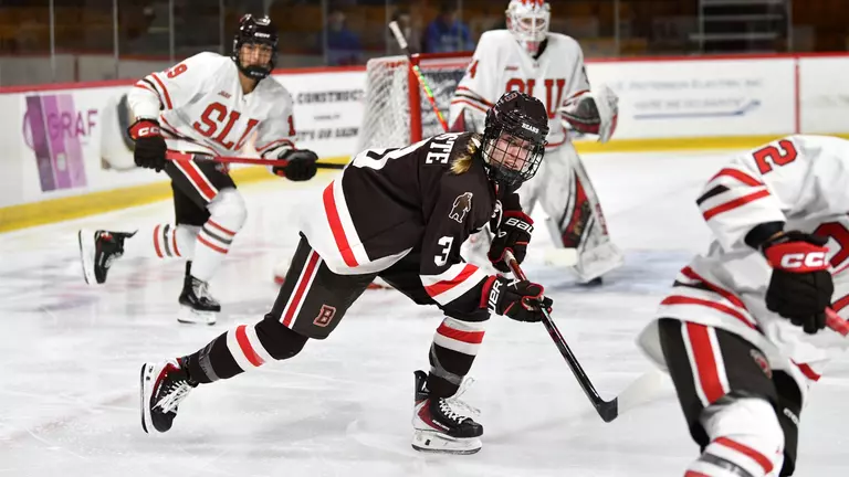 Women's Hockey Downed in Overtime at Harvard