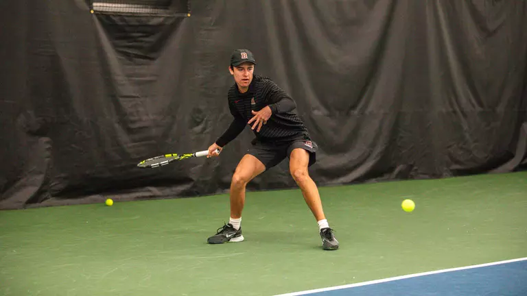 Men’s Tennis Falls to Buffalo, Defeats Quinnipiac on Sunday