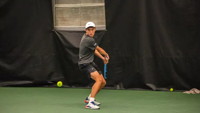 Men’s Tennis Defeats Bryant and Stonehill in Saturday Doubleheader
