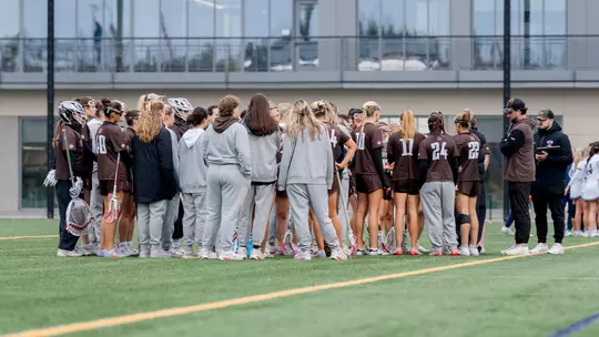 Women's Lacrosse Huddle at Yale