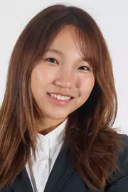 Angela Jin headshot
