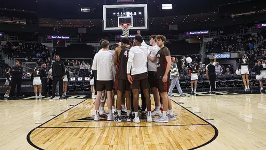 Men's Basketball Huddle