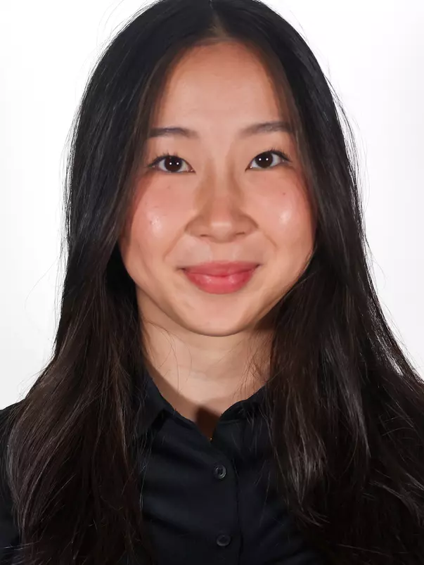 Kelley Tu headshot