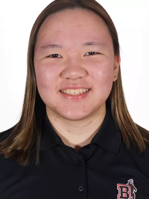 Kenna Lee headshot