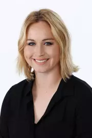 Lauren Arnold