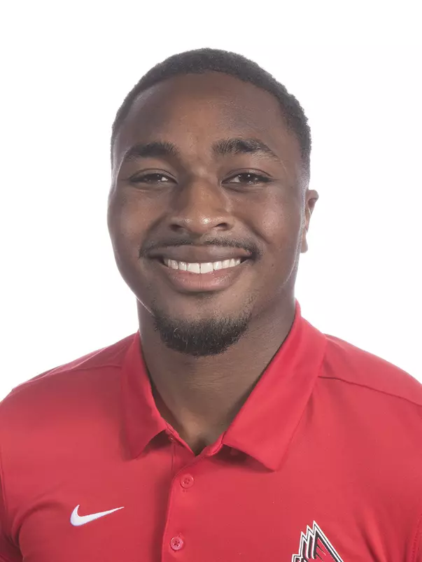 2018 squad, portraits, players, coaches and staff.