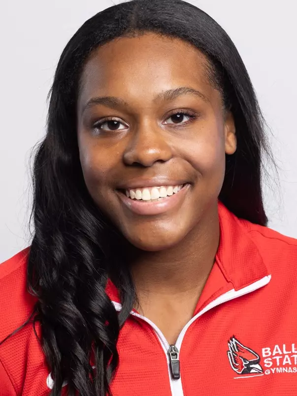 Leah White Head Shots