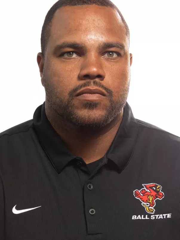 MC-56779 2023 Football Headshots