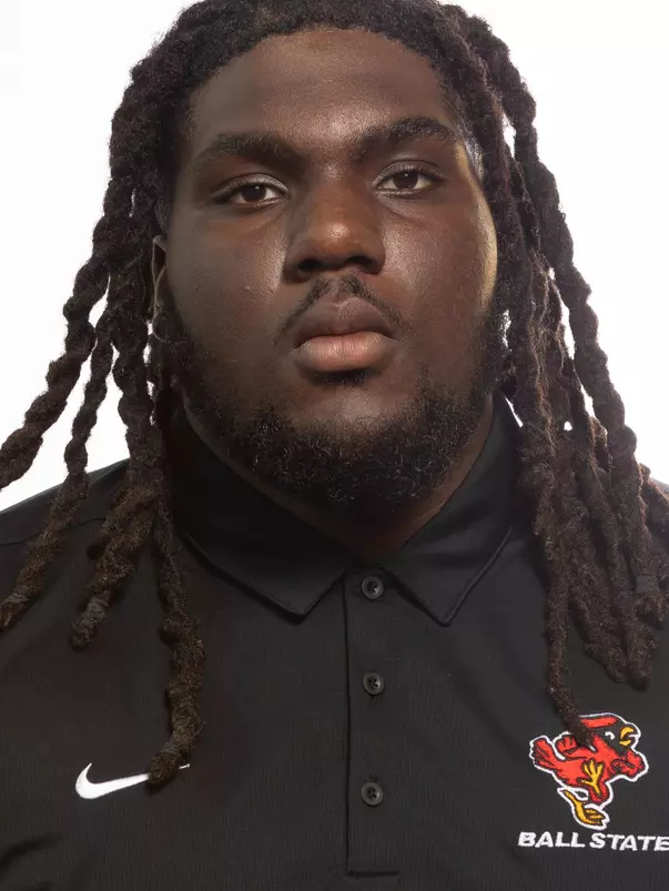 MC-56779 2023 Football Headshots