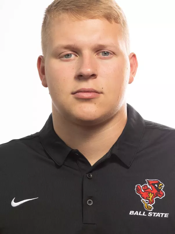 MC-56779 2023 Football Headshots