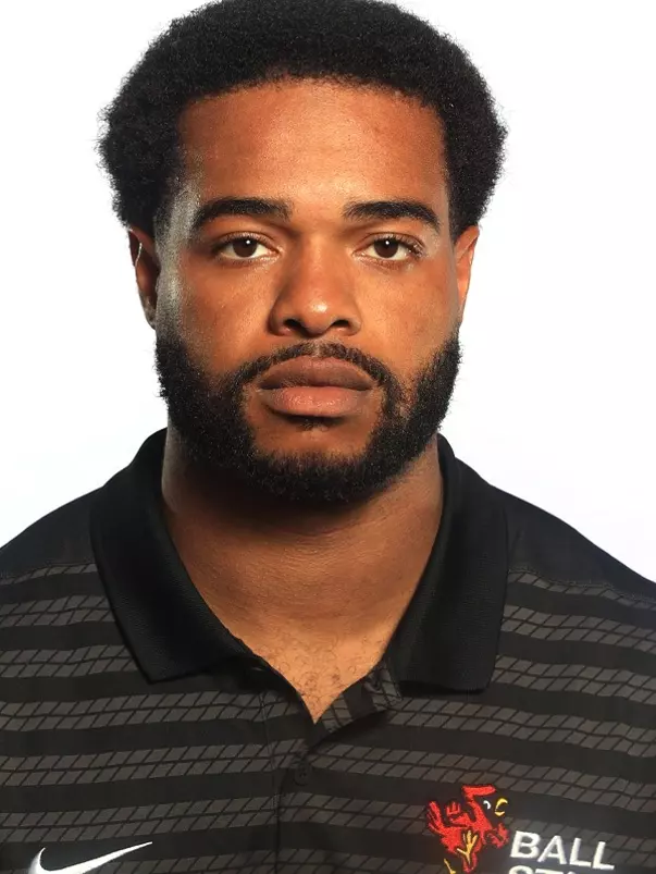 Nik Davis headshot