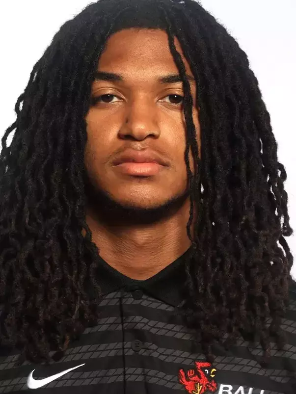 Elijah Davis headshot