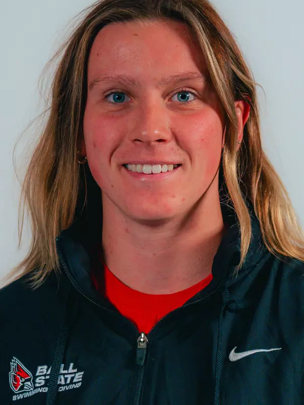 Julia Ofman Head Shot