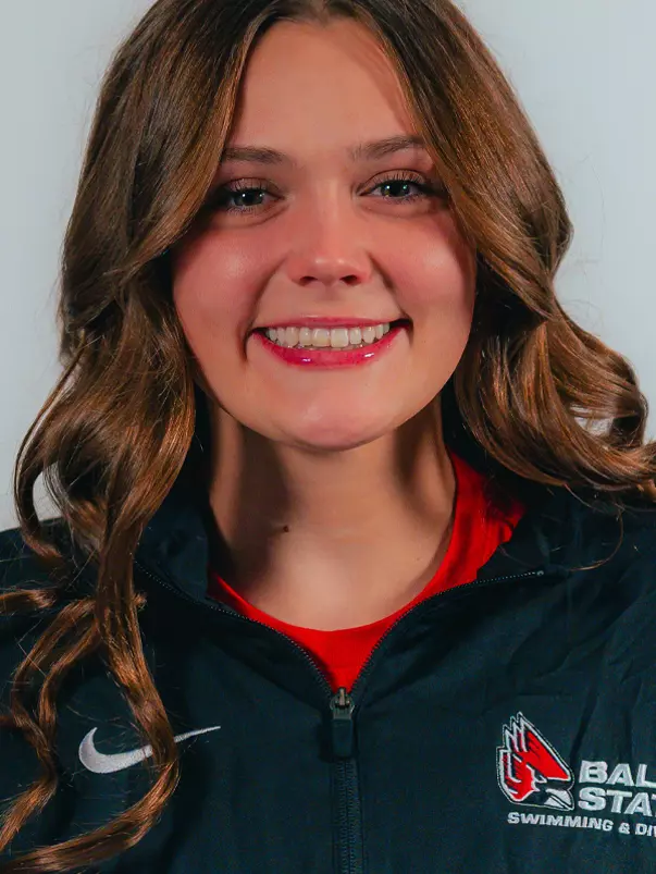 Olivia Owens Head Shot
