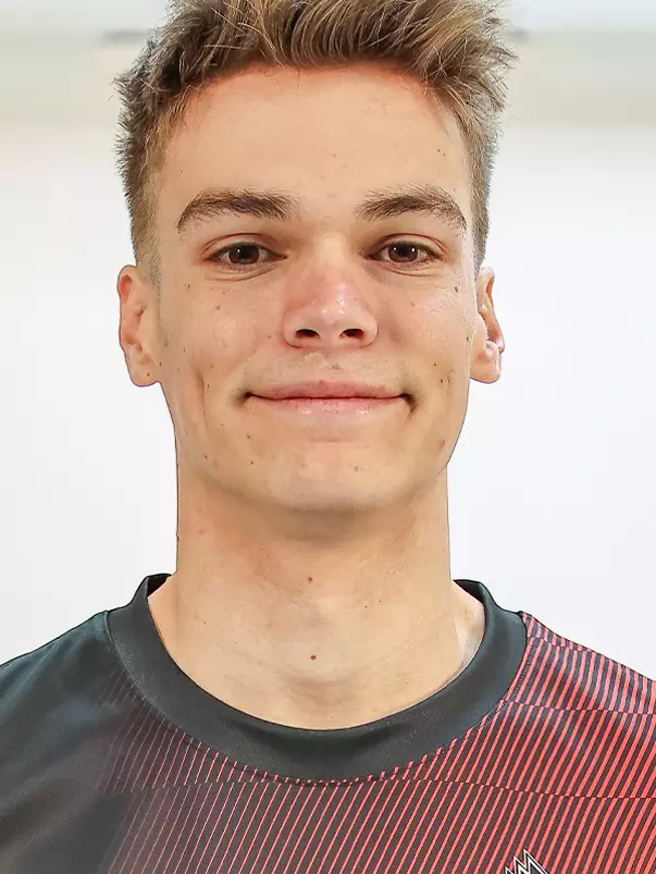 Nick Everett Headshot