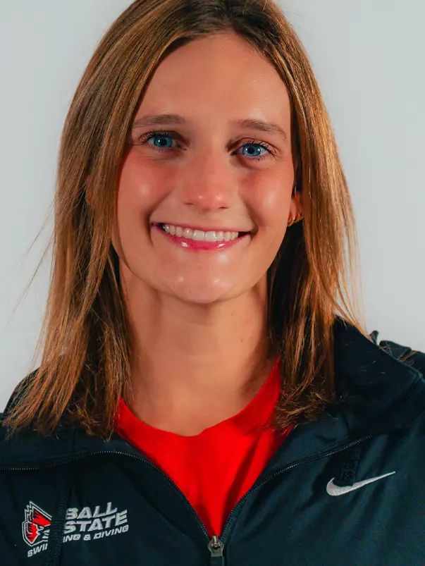 Alyssa Messenger Head Shot