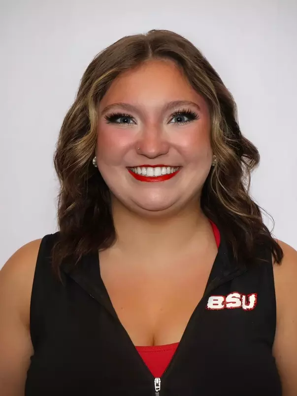 Ellie Ewing_Headshot